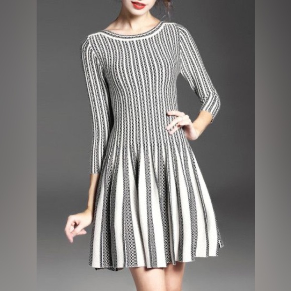 Gianni Bini Black White Striped Long Sleeve Knit Sweater Midi Dress